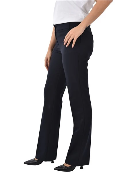 PANTALONE CHINO CON BOTTONE A CONTRASTO E TASCHE DONNA BLU