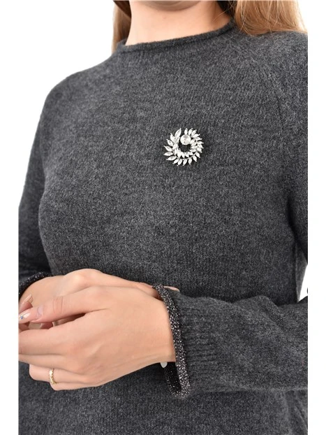 MAGLIA GIROCOLLO CON SPILLA GIOIELLO DONNA GRIGIO