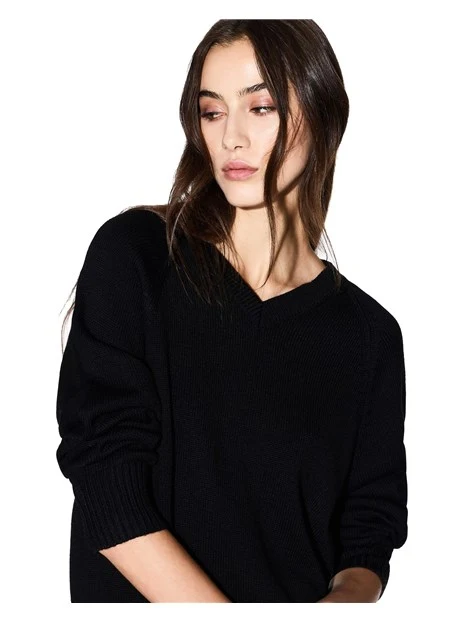 MAGLIA CON SCOLLO A V IN MISTO LANA DONNA NERO