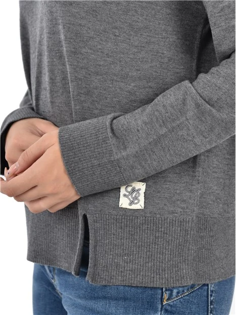 MAGLIA GIROCOLLO CON SPACCO FRONTALE DONNA GRIGIO