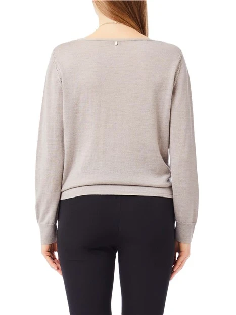 MAGLIA CON SCOLLO A V E FIOCCO LATERALE DONNA TORTORA
