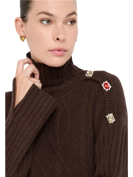 MAGLIA DOLCEVITA DONNA CON LAVORAZIONE A TRECCE E BOTTONI GIOIELLO DONNA MARRONE