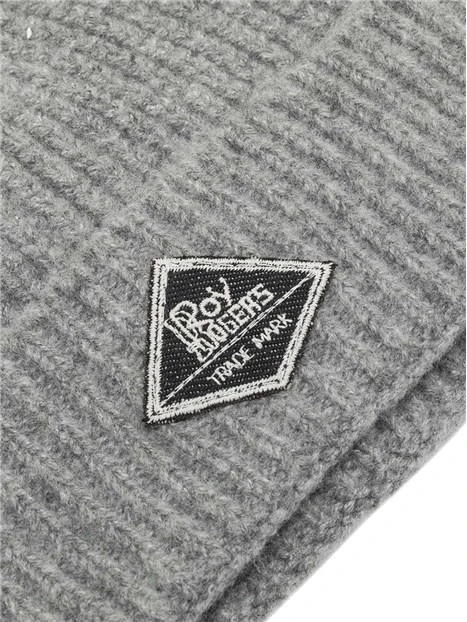 CAPPELLO UNISEX IN MAGLIA GRIGIO