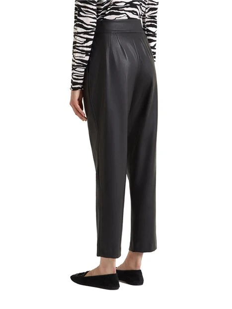 PANTALONI CHINO IN ECOPELLE CON FINISH SEMI LUCIDO DONNA NERO