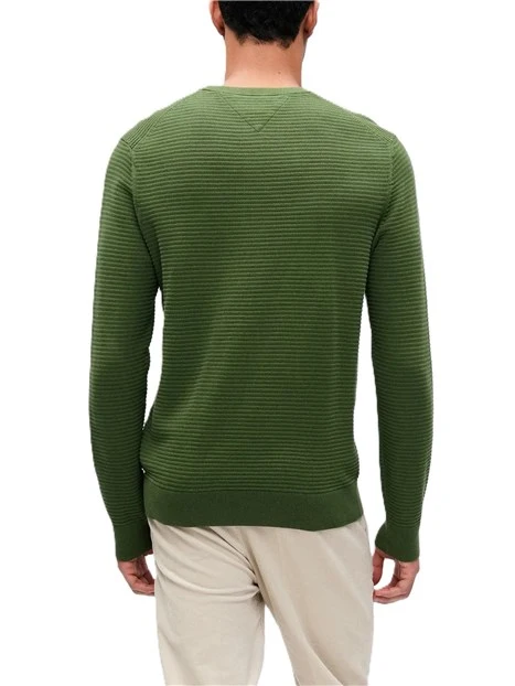 MAGLIA GIROCOLLO CON LAVORAZIONE A RILIEVO EFFETTO TRECCIA UOMO VERDE