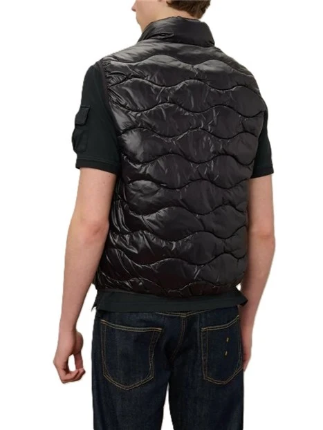 PIUMINO SMANICATO CON IMBOTTITURA AD ONDE CON FODERA A CONTRASTO UOMO NERO