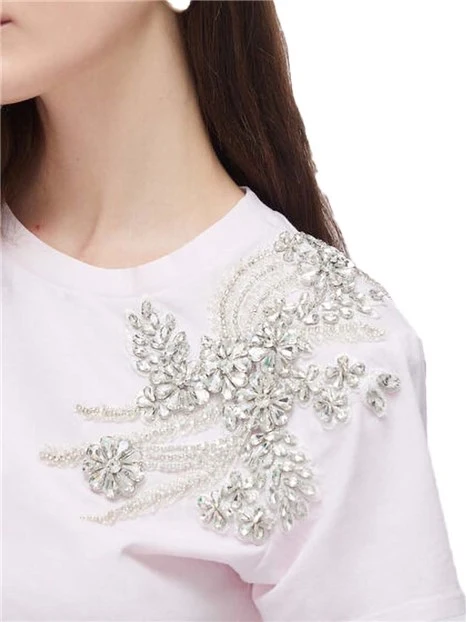 T-SHIRT MANICA CORTA CON DETTAGLIO GIOIELLO SULLA SPALLA DONNA ROSA
