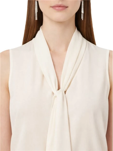 TOP CON SCOLLO A V DONNA BEIGE