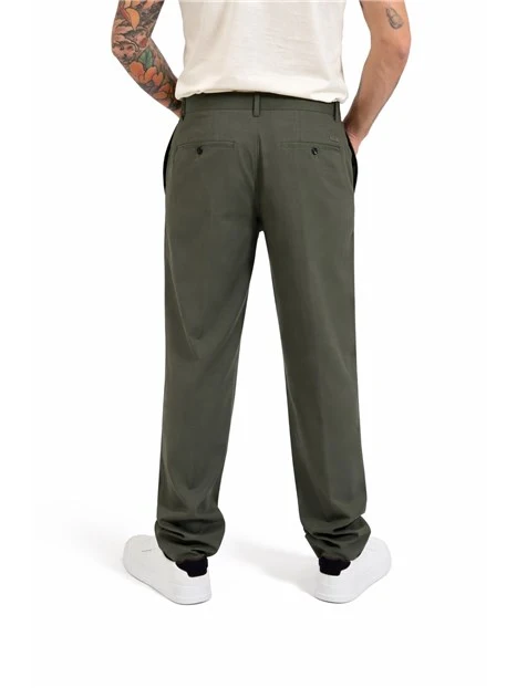 PANTALONI CHINO CON FODERA E TESSUTO STRECTH UOMO VERDE