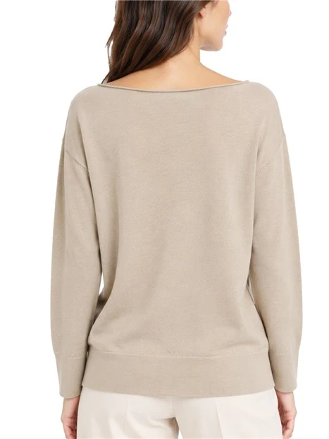 MAGLIA CON SCOLLO A BARCHETTA IN LANA VERGINE DONNA BEIGE