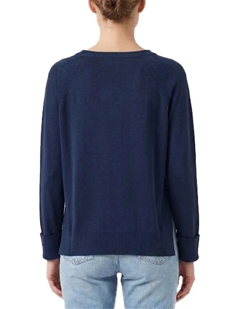 MAGLIA GIROCOLLO IN FILATO DI MISTO VISCOSA CON MANICA RAGLAN BLU