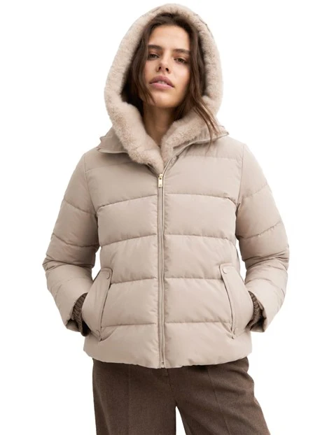 PIUMINO CORTO IMBOTTITO IN TAFFETÀ TECNICO CON CAPPUCCIO FURRY DONNA BEIGE