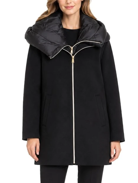 CAPPOTTO CORTO IN PANNO SOFT CON CAPPUCCIO ANTIGOCCIA RIMOVIBILE NERO