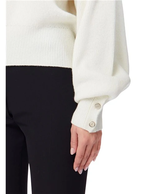 MAGLIA DOLCEVITA IN LANA ASIMMETRICA CON BOTTONI SU MANICA DONNA BIANCO