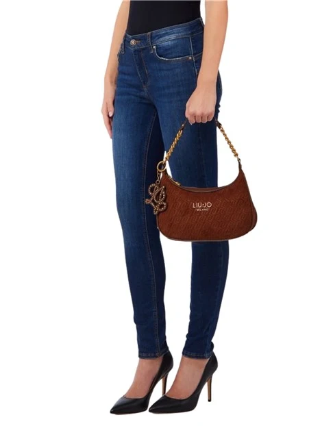 BORSA A SPALLA HOBO IN ECOCAMOSCIO CON MOTIVO LOGO DONNA MARRONE