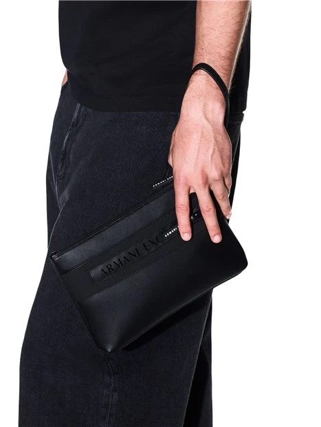 POCHETTE CON LOGO FRONTALE UOMO NERA