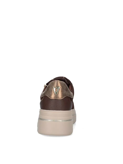 SNEAKERS BASSE CON DETTAGLI METALLIZZATI DONNA MARRONE