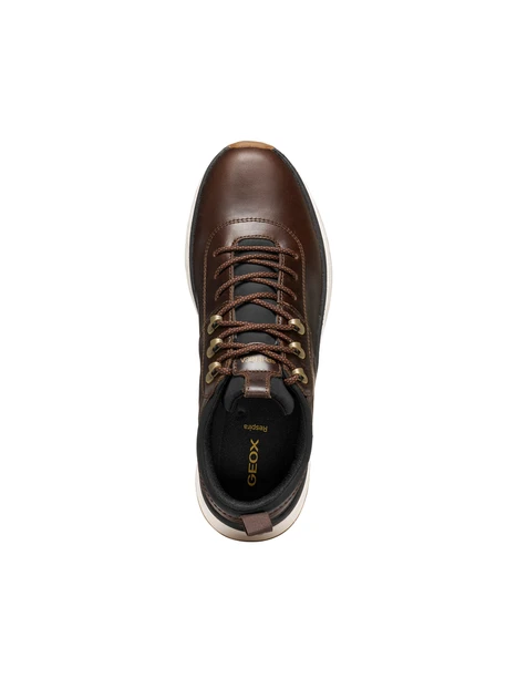 SNEAKERS BASSE IN PELLE CON DETTAGLI TREKKING UOMO MARRONE