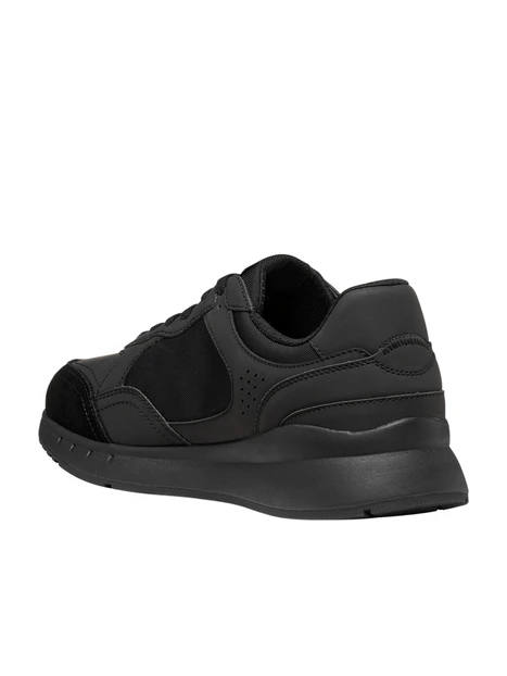 SNEAKERS BASSE MULTIMATERIALE CON INSERTI SCAMOSCIATI UOMO NERO