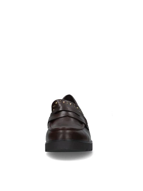 MOCASSINI CON TACCO LARGO E BORCHIE DONNA MARRONE