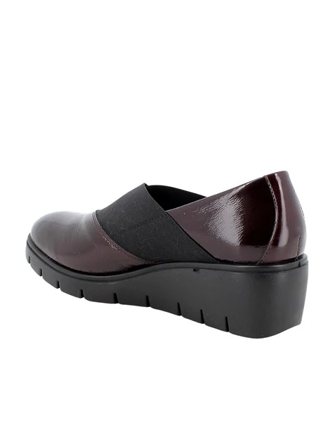 MOCASSINI IN PELLE VERNICIATA CON INSERTI ELASTICI DONNA BORDEAUX