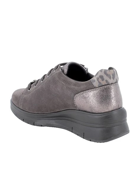 SNEAKERS BASSE IN PELLE SCAMOSCIATA CON ZIP DONNA GRIGIO