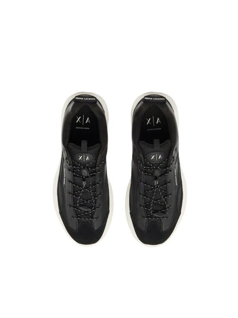 SNEAKERS BASSE CON SUOLA A CONTRASTO UOMO NERE