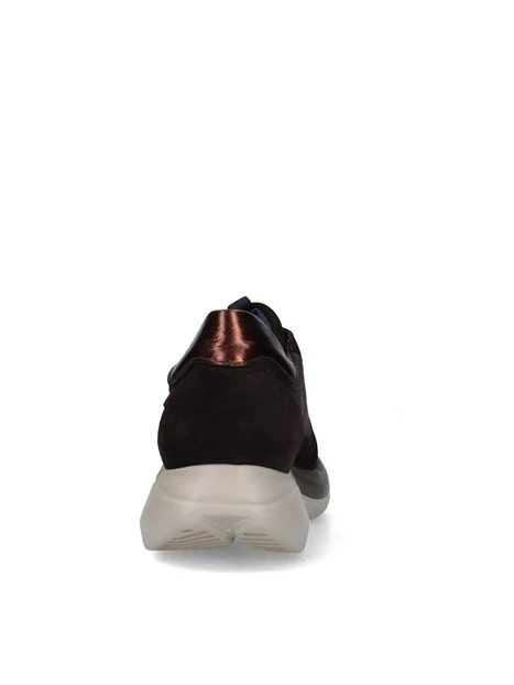 SNEAKERS BASSE CON INSERTI A CONTRASTO E SUOLA SAGOMATA DONNA MARRONE