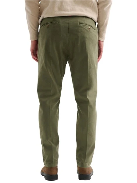 PANTALONI CHINO IN GABARDINA SMERIGLIATA UOMO VERDE