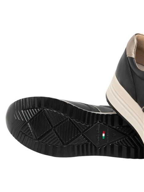 SNEAKERS PLATFORM STRINGATE CON SOLETTA ESTRAIBILE DONNA NERO
