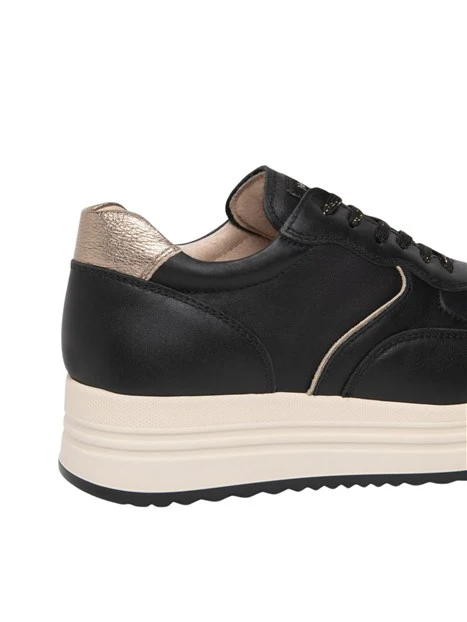 SNEAKERS PLATFORM STRINGATE CON SOLETTA ESTRAIBILE DONNA NERO