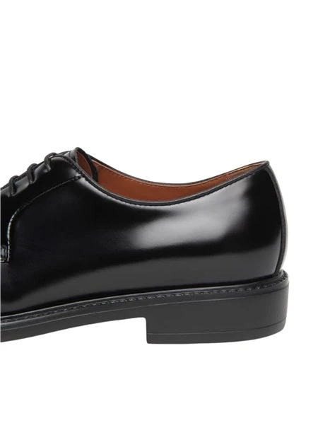 STRINGATE DERBY CON SOLETTA ESTRAIBILE UOMO NERO