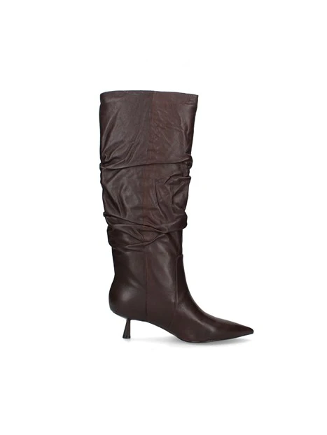 STIVALI TACCO ALTO IN PELLE CON GAMBALE ARRICCIATO DONNA MARRONE