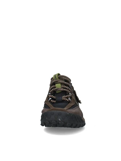 SNEAKERS BASSE CON LACCI TREKKING E SUOLA SCOLPITA UOMO NERO