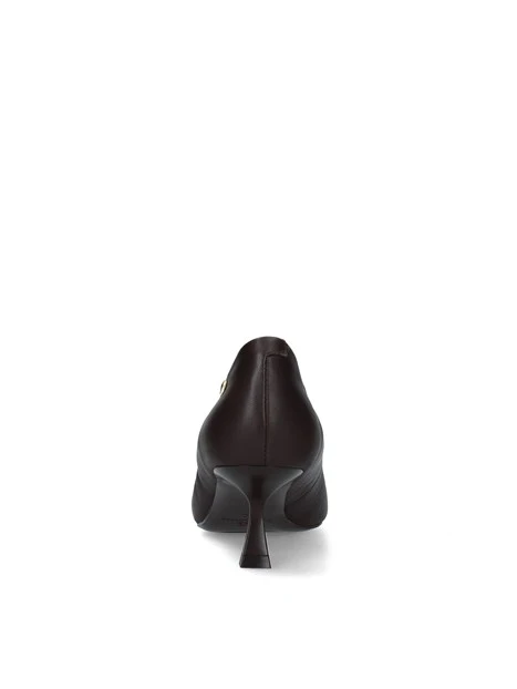 DÉCOLLETÉ IN PELLE CON FIBBIA DECORATIVA E TACCO 5 CM DONNA MARRONE